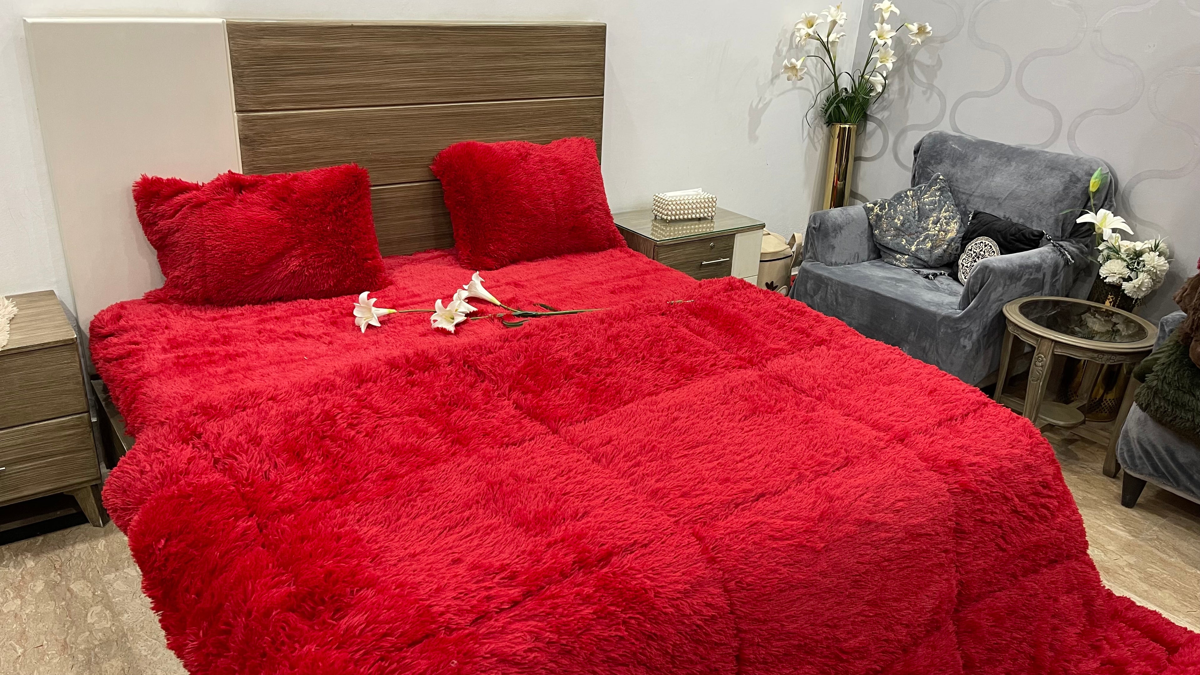 Red-Shaggy Quilt Set