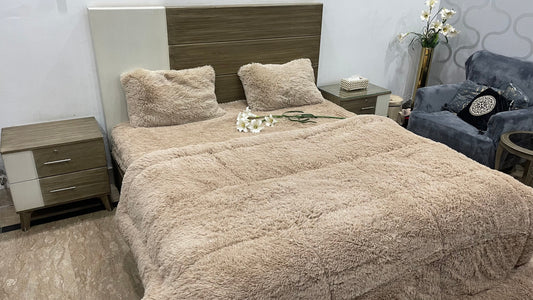 Skin-Shaggy Quilt Set